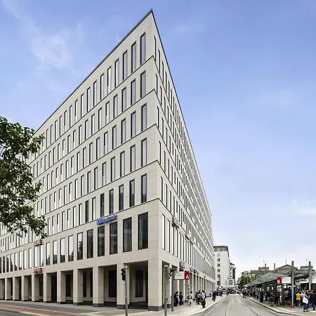 Hotel Ibis Budget Center 2*