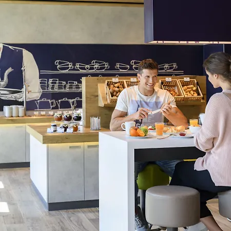 Ibis Budget Center Отель