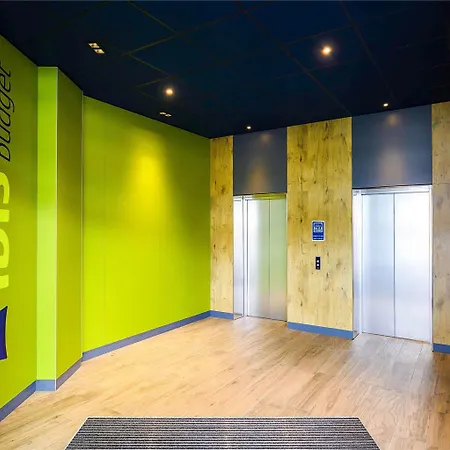 Ibis Budget Center