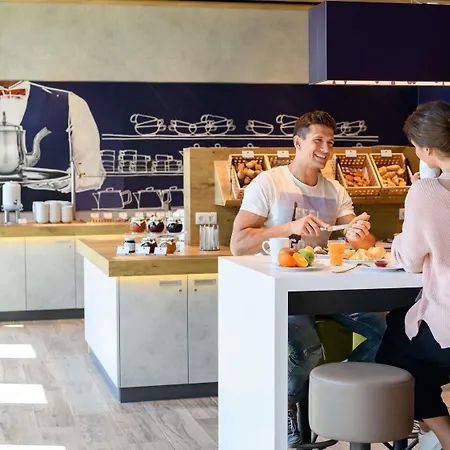Ibis Budget Center Отель