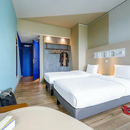 Ibis Budget Center 2*