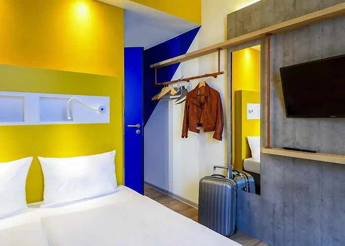 Hotel Ibis Budget Center 2*