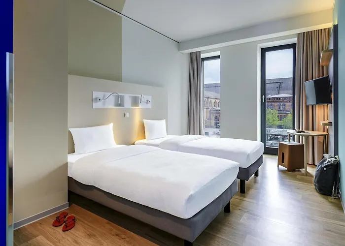 Hotel Ibis Budget Center