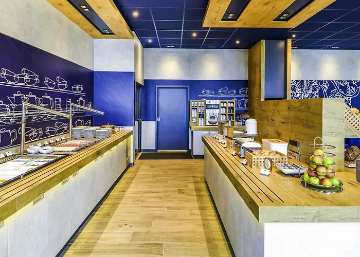 Ibis Budget Center ホテル