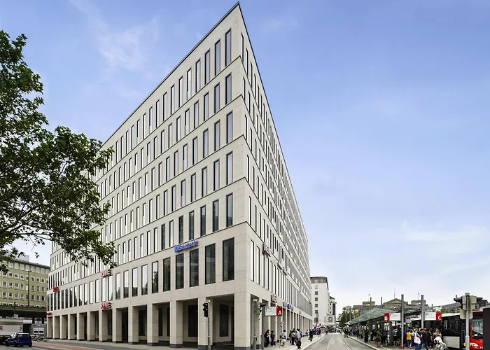 Hotel Ibis Budget Center 2*